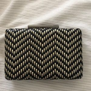 Woven clutch with chain